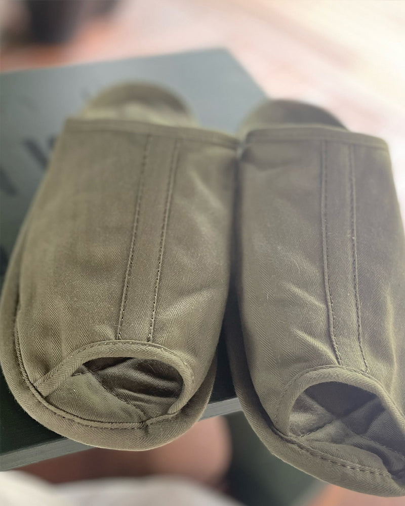 Papa Nui Hospital Slippers HBT